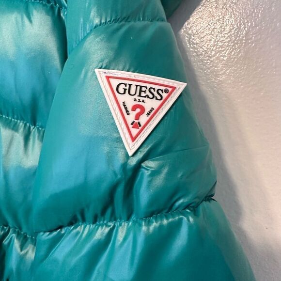 Guess Kelly Green shine puffer size L, NWT - Picture 13 of 16